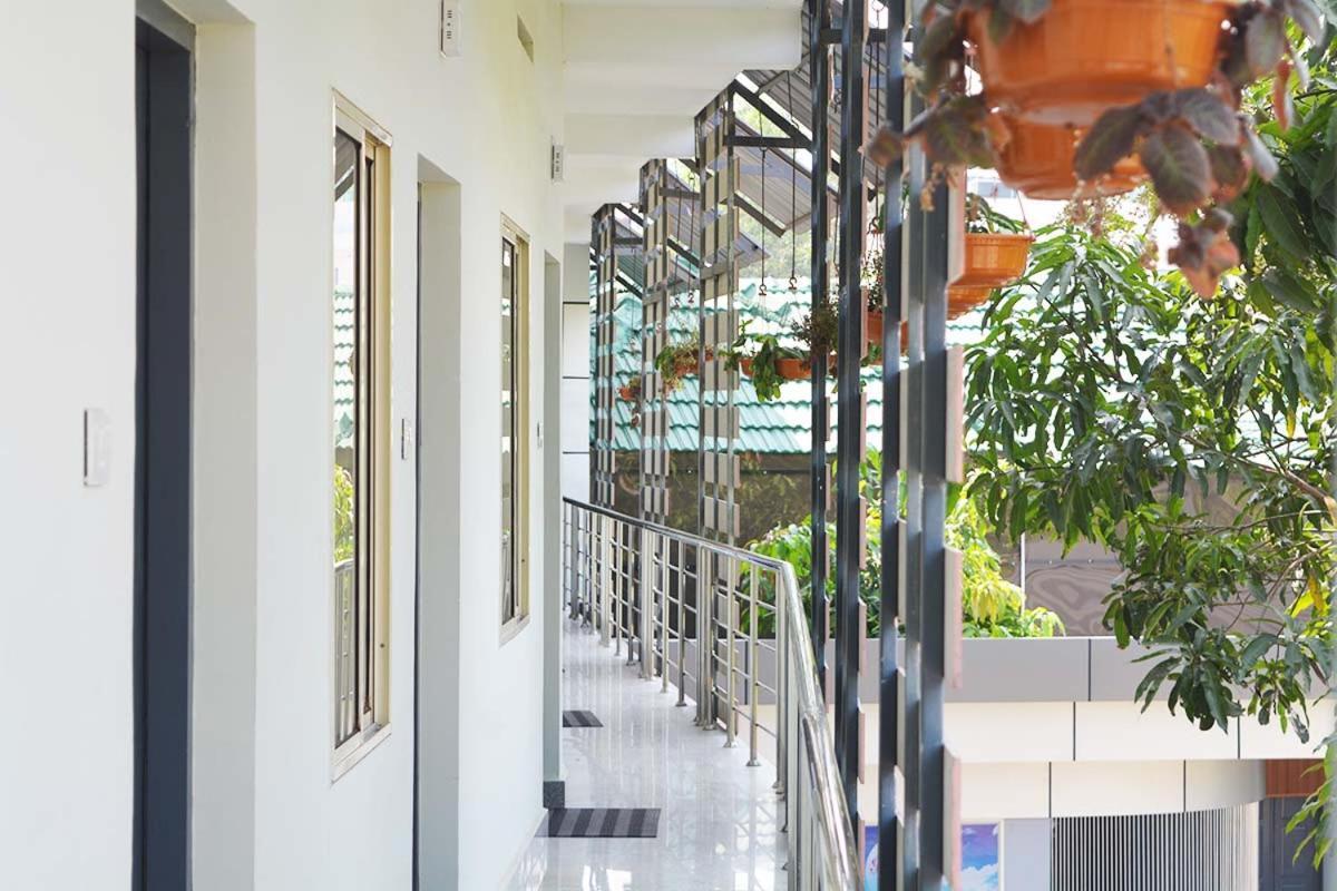 Jippus Galaxy Budget Air Port Hotel Kochi المظهر الخارجي الصورة