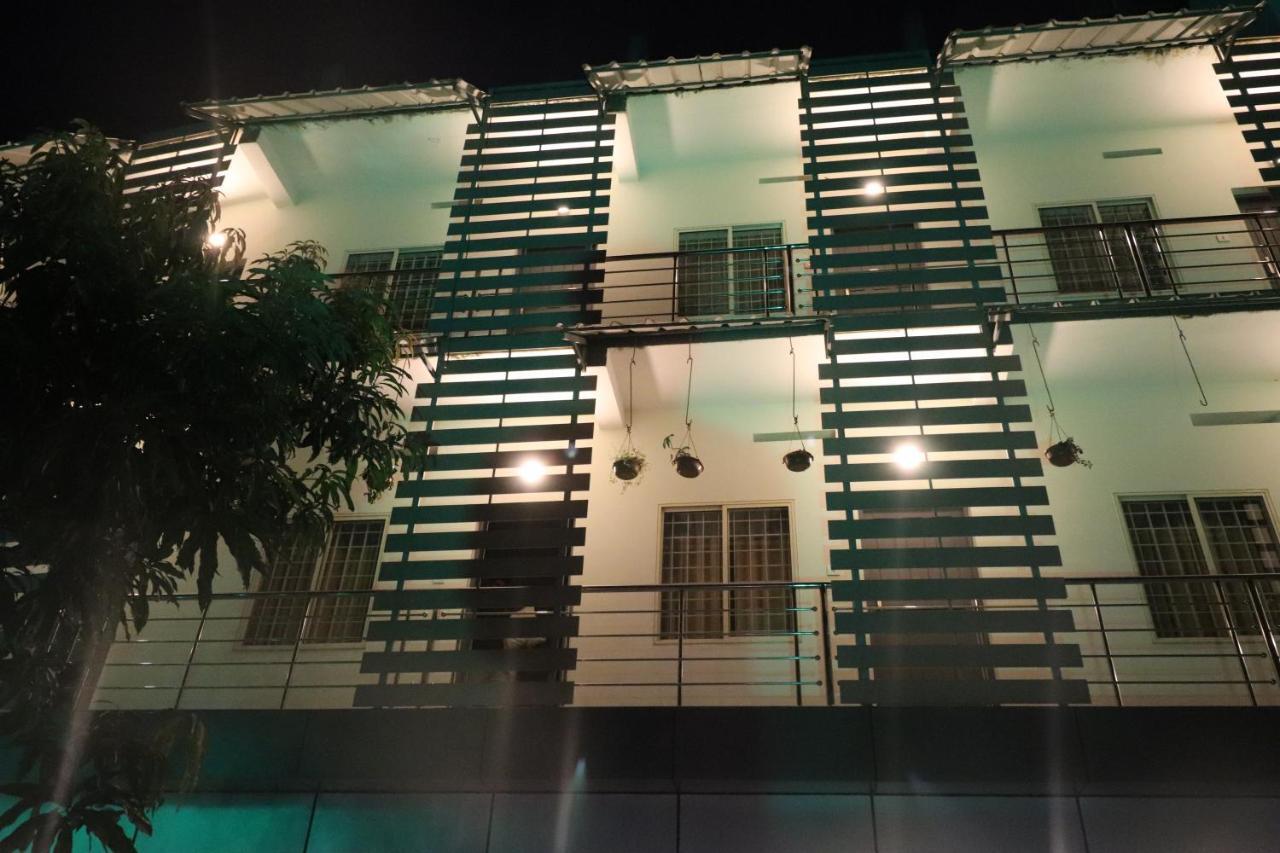 Jippus Galaxy Budget Air Port Hotel Kochi المظهر الخارجي الصورة