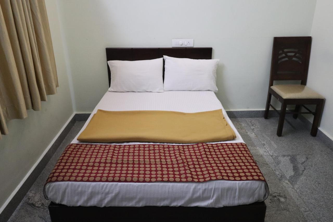Jippus Galaxy Budget Air Port Hotel Kochi المظهر الخارجي الصورة